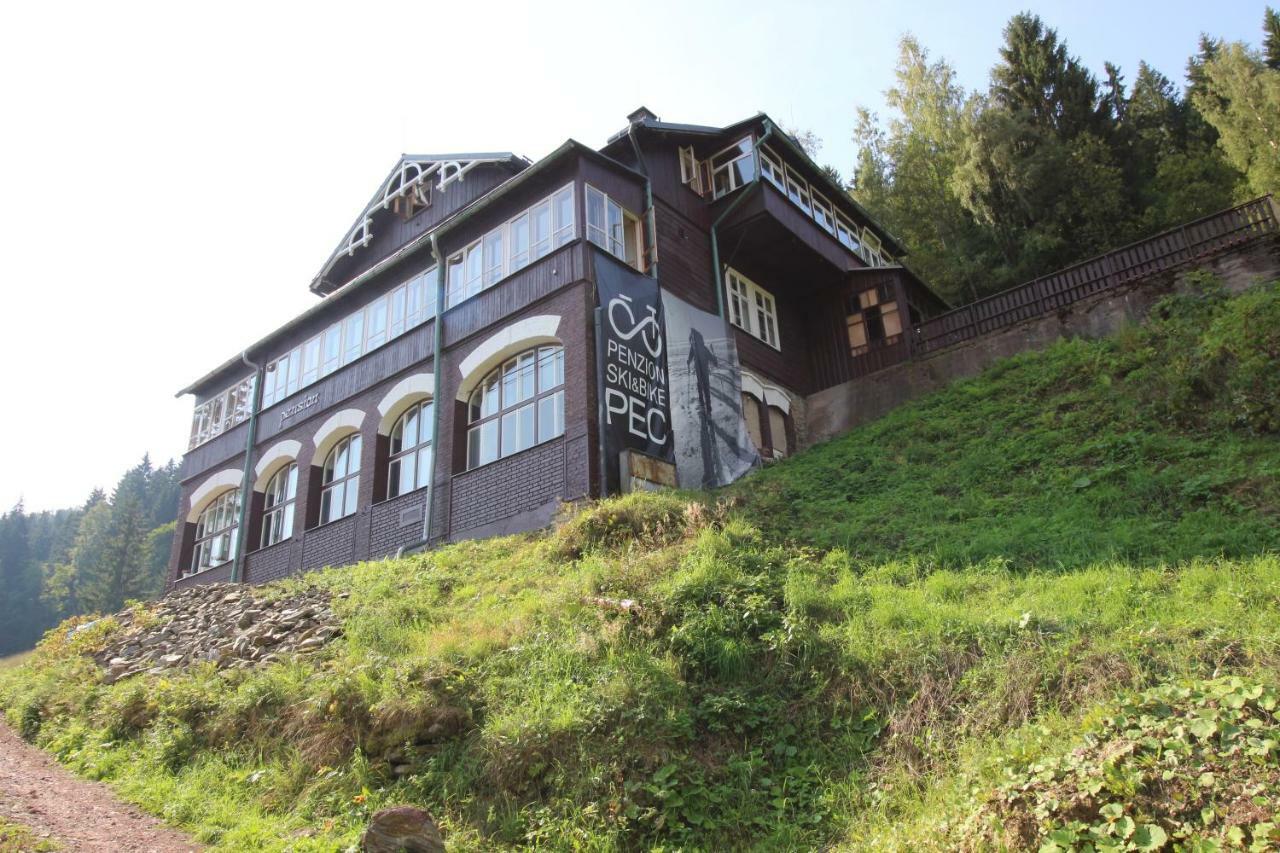 Penzion Skibikepec Pec pod Snezkou Bagian luar foto
