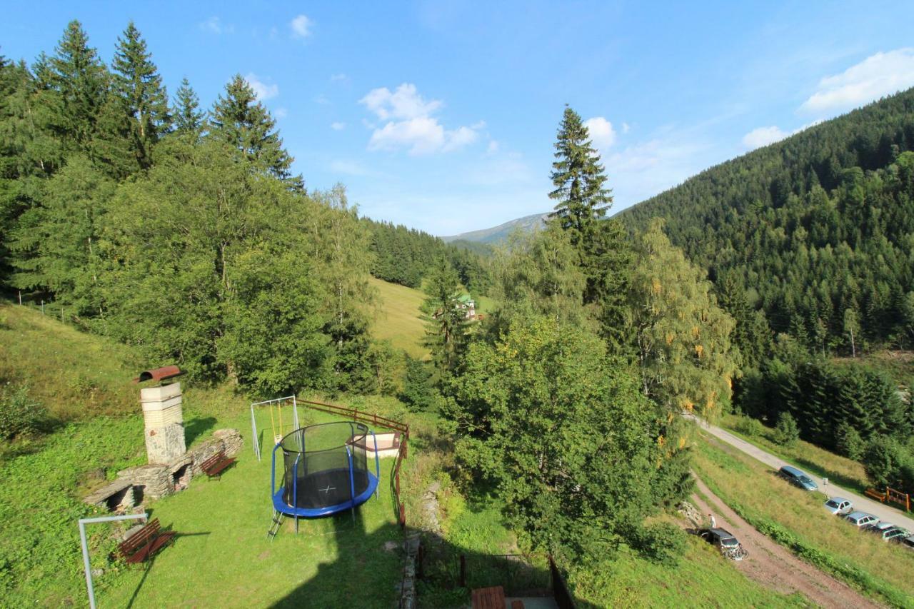 Penzion Skibikepec Pec pod Snezkou Bagian luar foto